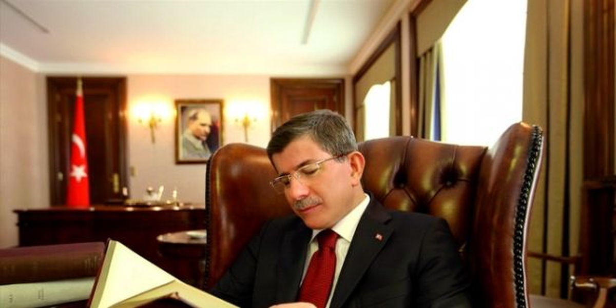 Başbakan Davutoğlu, Genel Başkan Yardımcılarıyla Görüştü