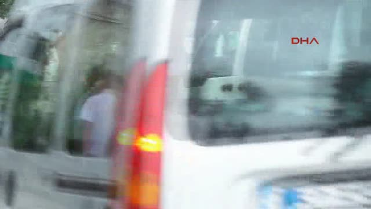 Dolandırıcılarına 17 Bin Lira Gönderirken, Polis Kurtardı