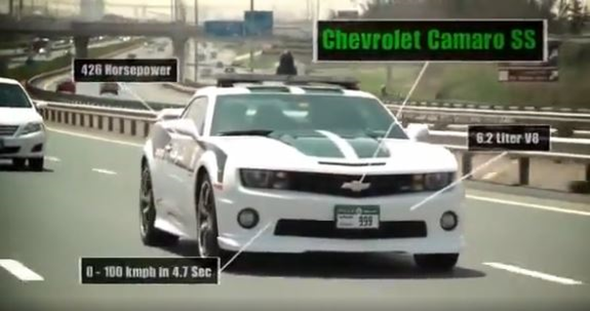 Dubaili Polislerin Son Model Polis Arabaları