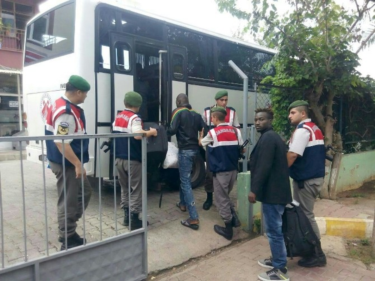 Jandarmadan Kaçak İşçi Operasyonu