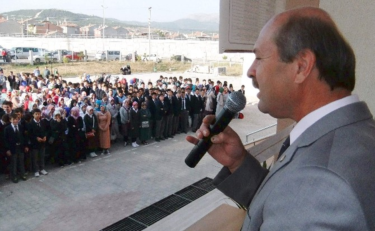 Kütahya\'da Öğretmen Başına Düşen Öğrenci Sayısı