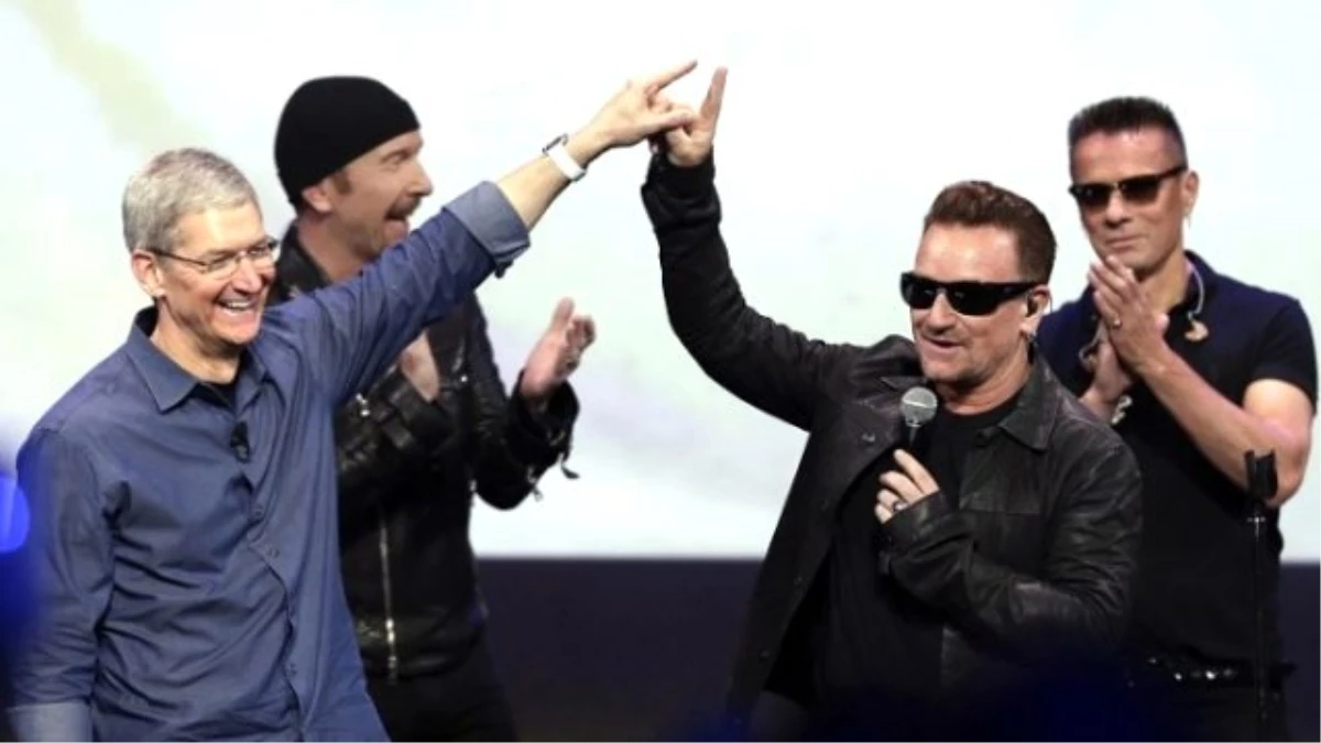 U2\'nun Yeni Albümü Tüm İphonelar\'a Otomatik Yüklendi