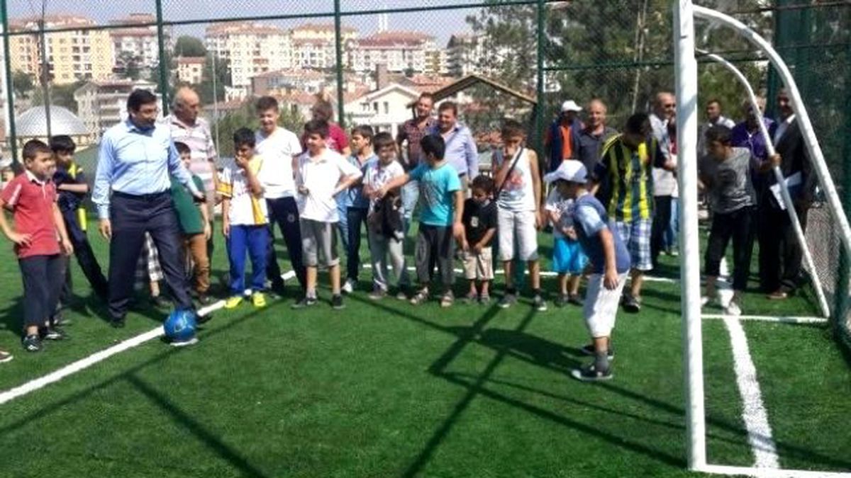 Akşemsettin Parkı Yenilendi