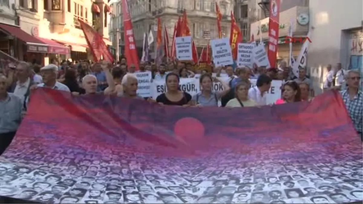 Beyoğlu\'nda 12 Eylül Protestosu