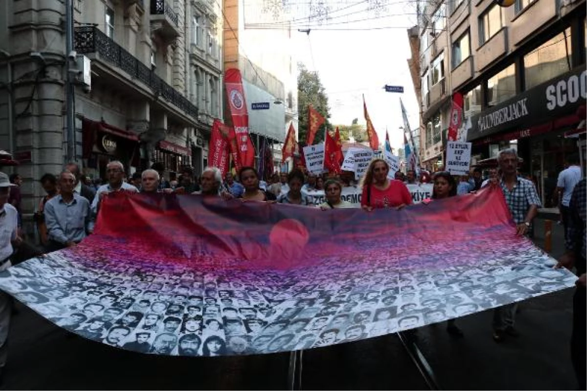 Beyoğlu\'nda 12 Eylül Protestosu