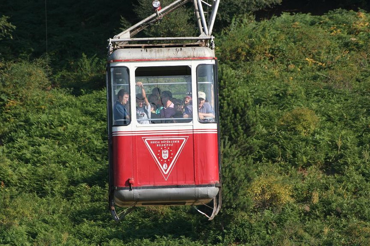Bursa\'nın Simgesi" Teleferikte Yolcu Sayısını Araplar Uçurdu