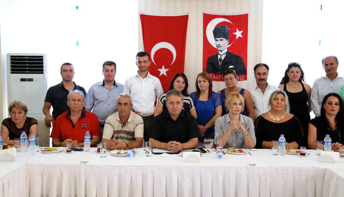 CHP\'de Antalya Üyesi 14 Kişi Partiden İstifa Etti
