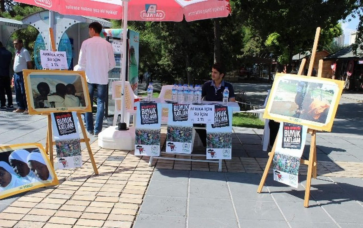 İhh\'dan, "Afrika İçin Su İçin" Standı