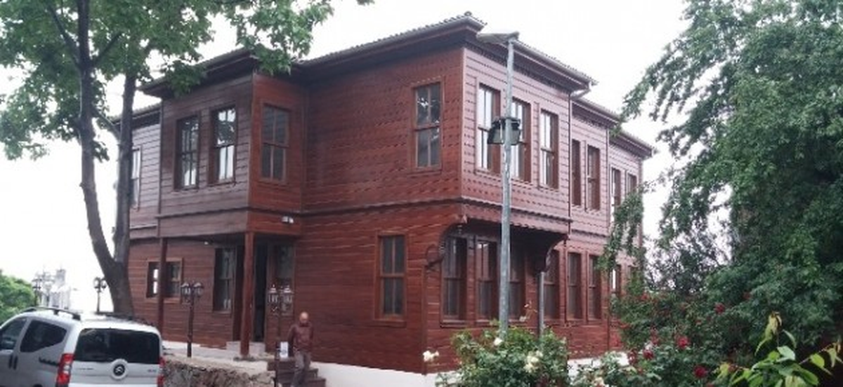 İzmit Belediyesi\'nden Kiralık Yerler