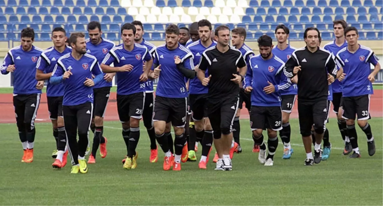 Kardemir Karabükspor ile İstanbul Başakşehir 7. Randevuda