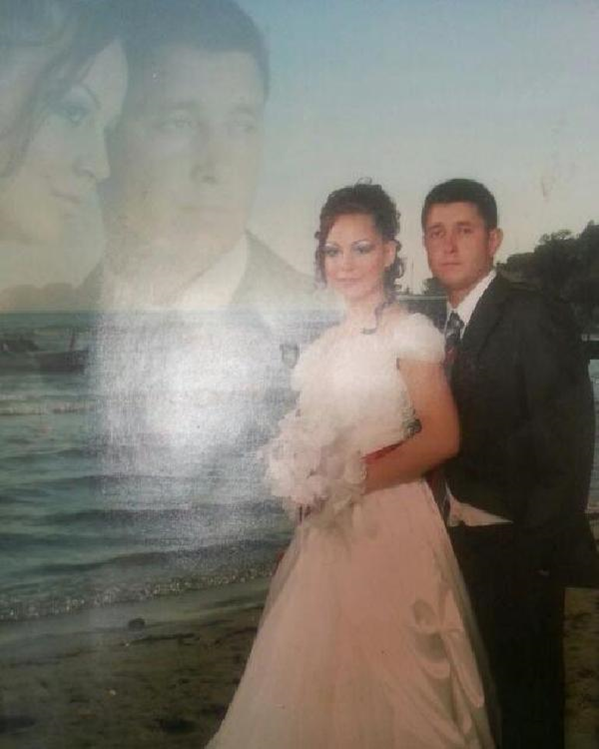 Tahliye Olan Dayakçı Eşinin Boynuna Sarıldı