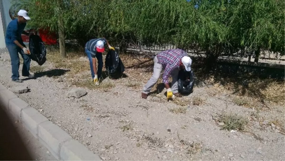 Tuşba Belediyesi\'nden Çevre Temizliği