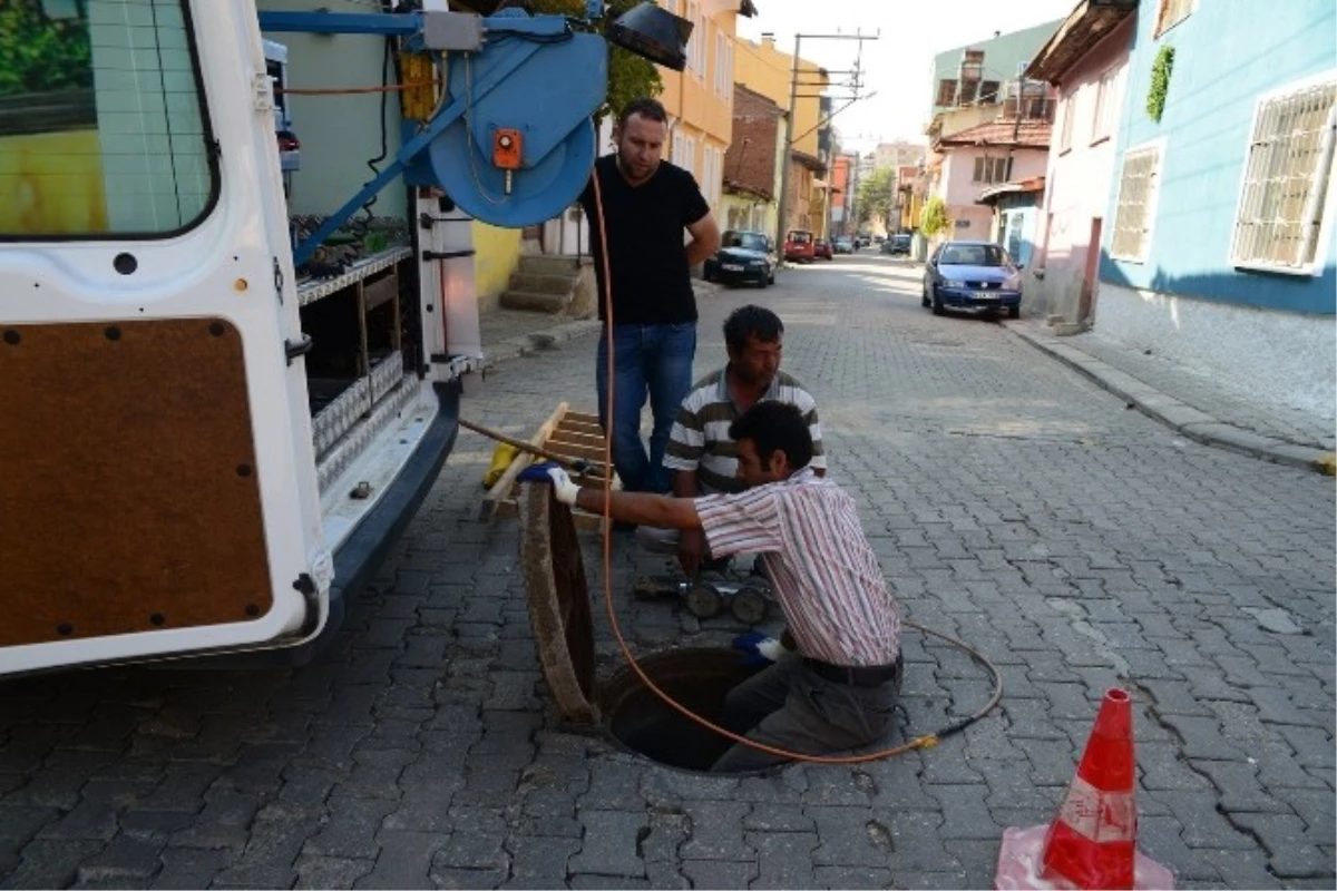 Uşak\'ta Sel Önlem Çalışmaları Başladı