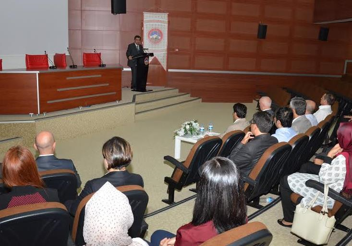 Vali Düzgün, AB Eğitimi Sertifikalarını Dağıttı