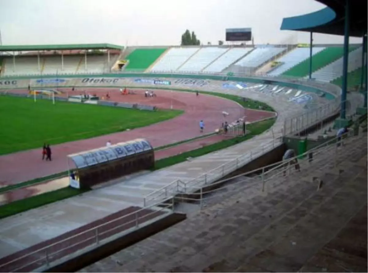 Yeni Konya Stadyumu Maça Hazırlanıyor