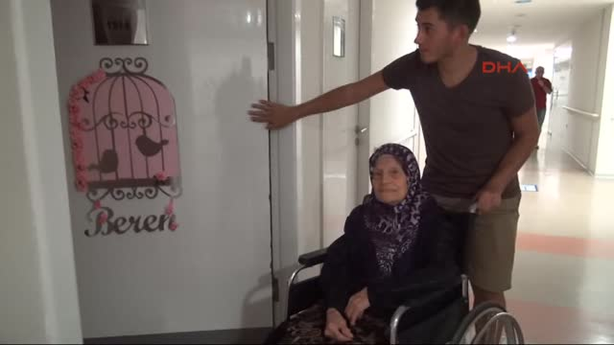102 Yaşında, Torununun Torununu Gördü