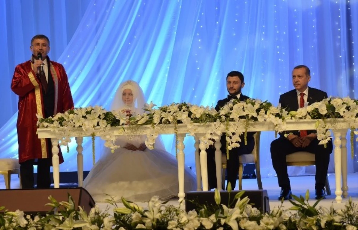 Cumhurbaşkanı Erdoğan, Düğün Törenine Katıldı