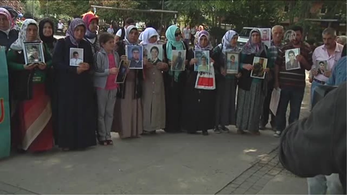 Diyarbakırlı aileler Abdi İpekçi Parkı\'nda oturma eylemi yaptı -
