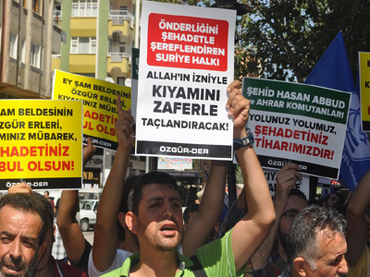Esed\'in Suriye\'deki Katliamları Lanetlendi