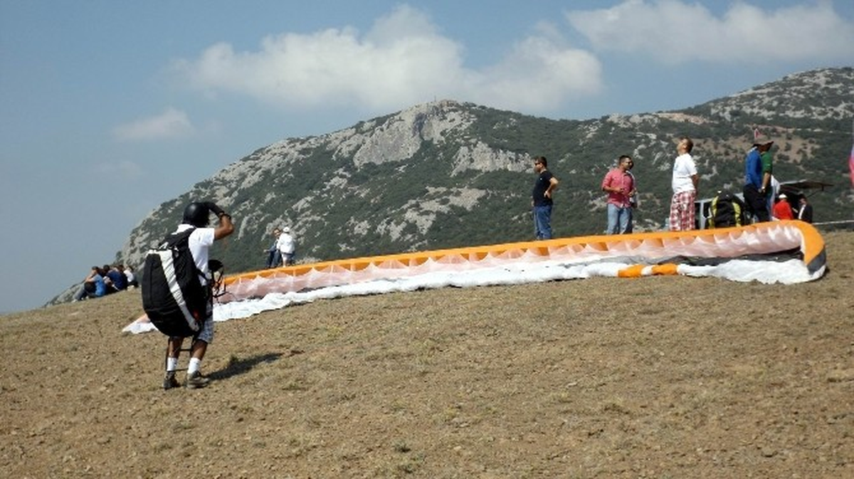 Gürsu\'da 6. Yamaç Paraşütü Festivali Başladı