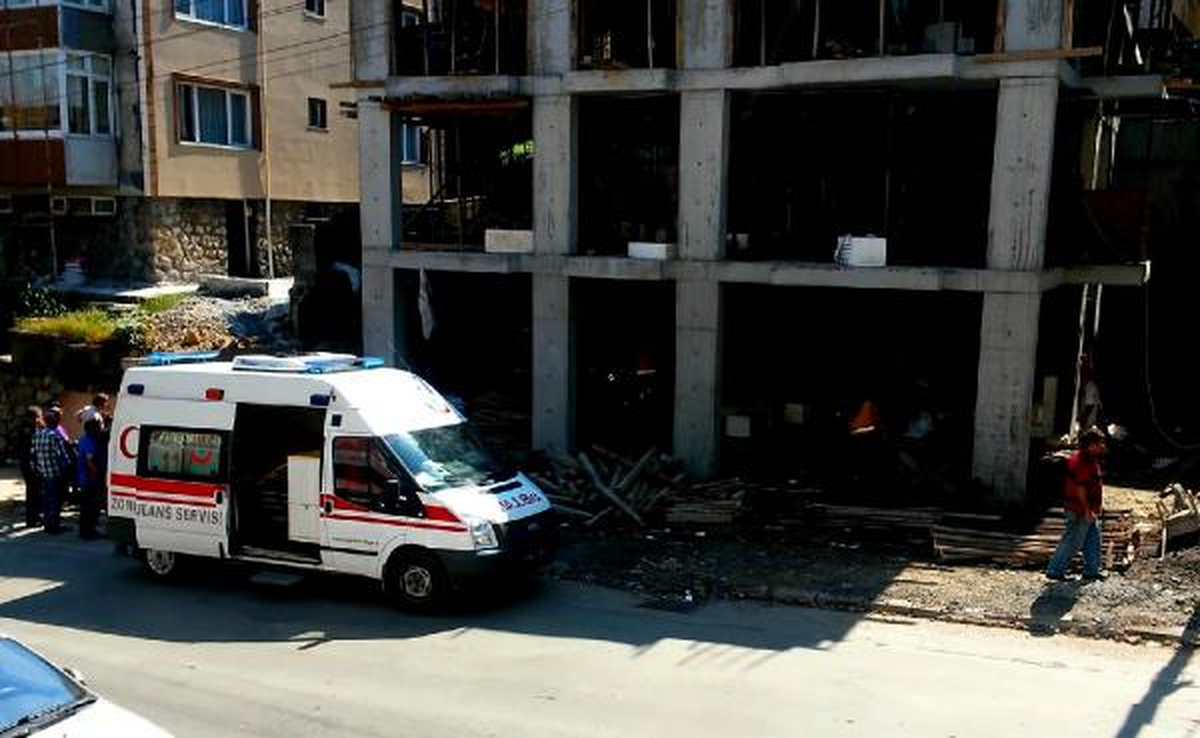Zonguldak\'ta İnşaattan Düşen İşçi Ağır Yaralandı