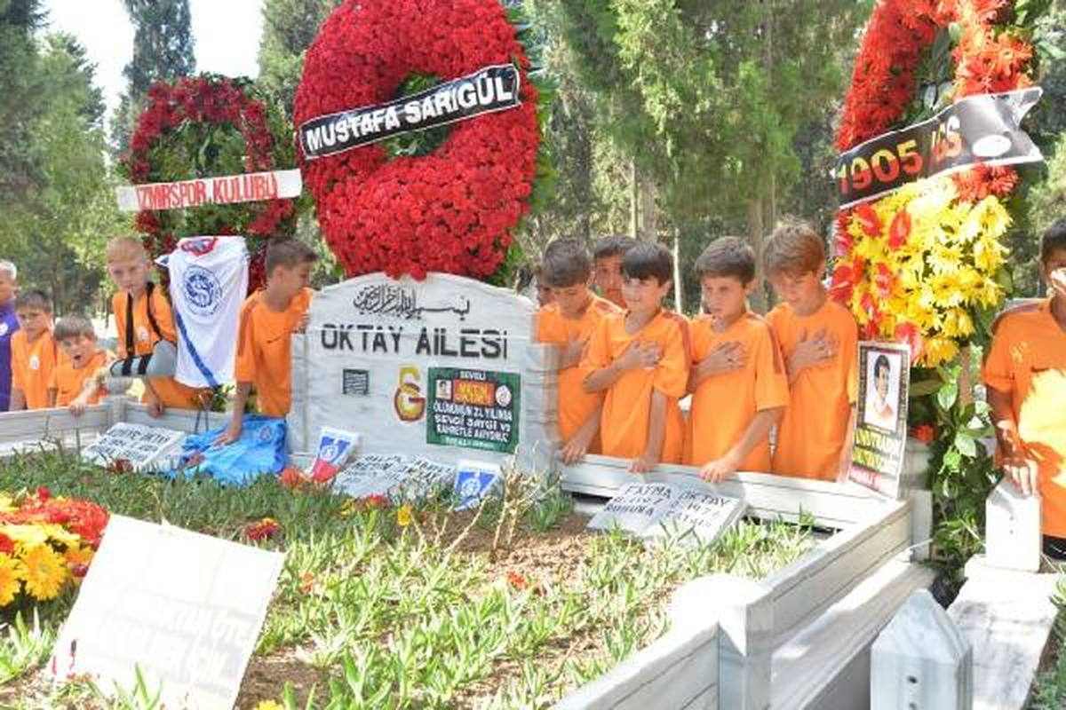 Metin Oktay Kabri Başında Anıldı