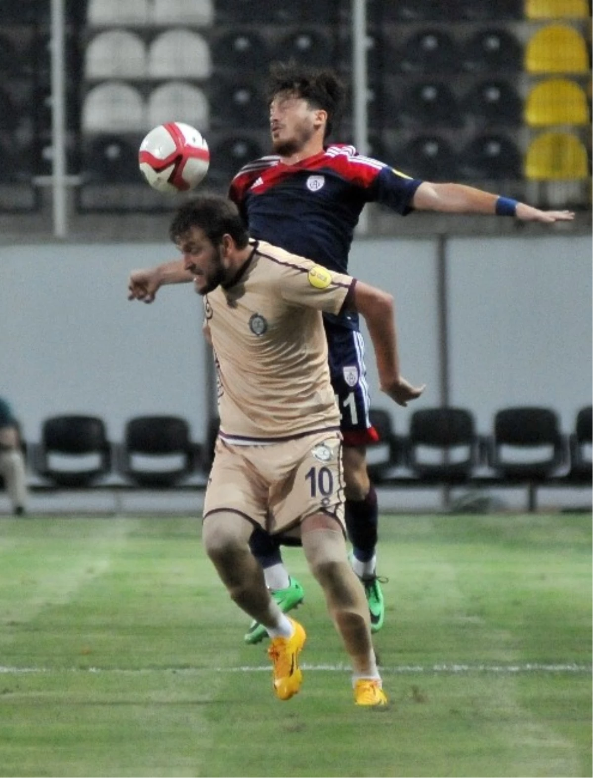 Altınordu, Osmanlıspor\'a 1-0 Mağlup Oldu