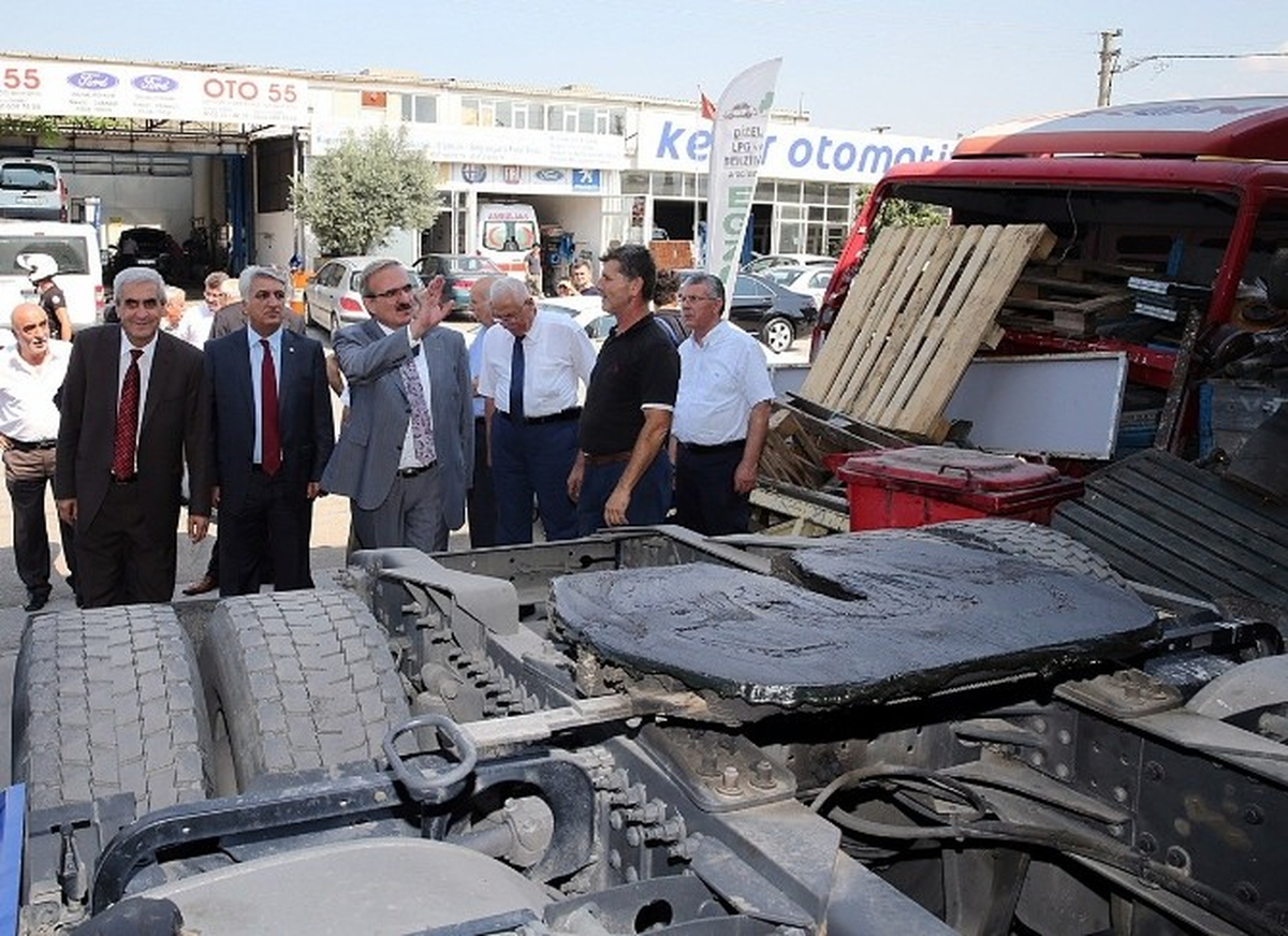 Vali Karaloğlu Sanayi Esnafını Dinledi