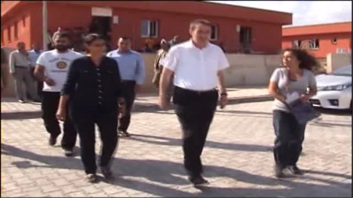 AP eski milletvekili Uca, Türkiye\'ye sığınan Yezidileri ziyaret etti -