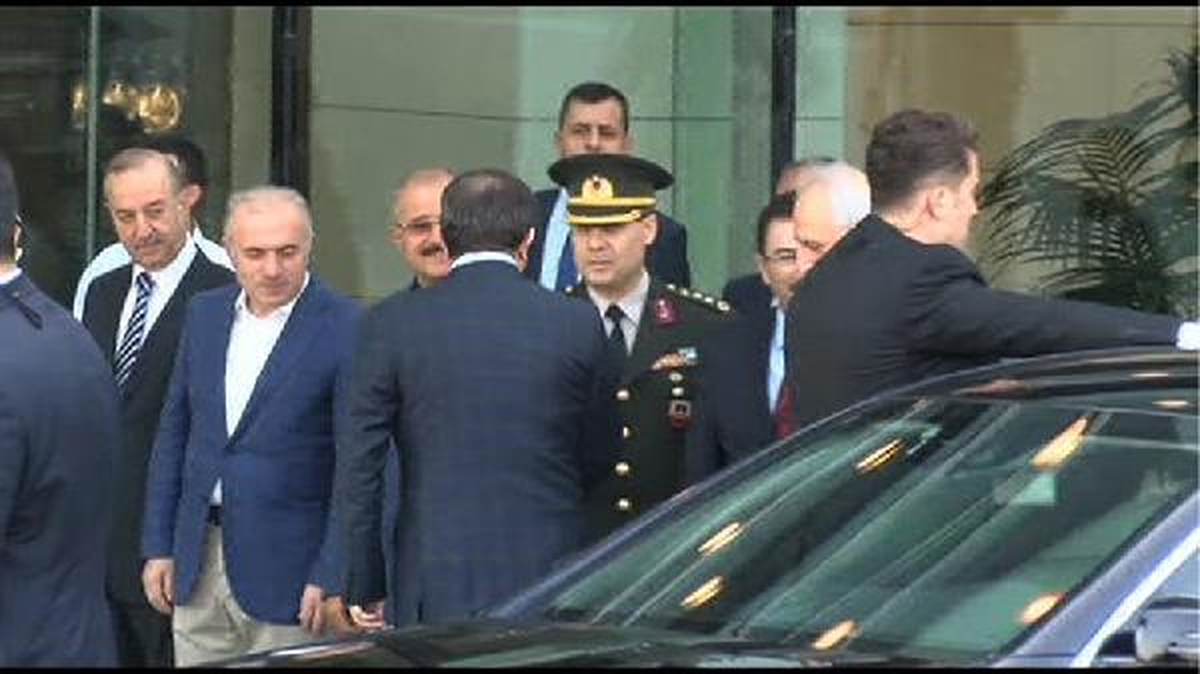 Başbakan Davutoğlu Eskişehir\'e Gitti