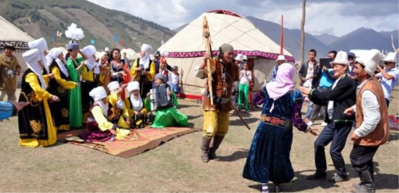 Kırgızistan\'da 1. Dünya Göçebe Oyunları Sona Erdi