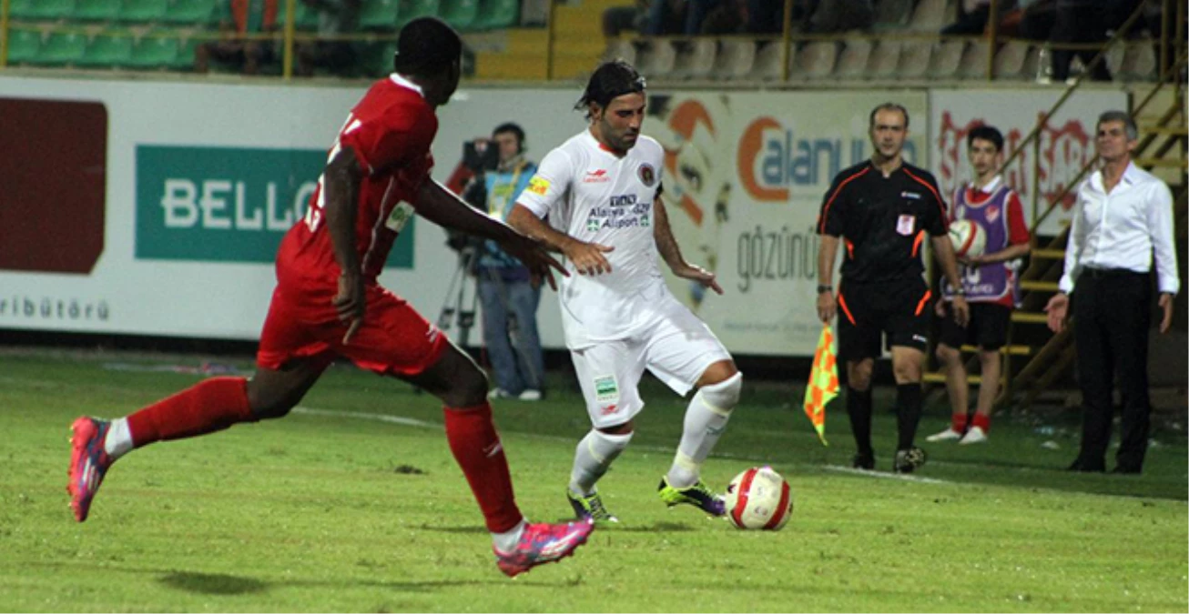 Akhisar Belediyespor, Sivasspor\'la 2-2 Berabere Kaldı