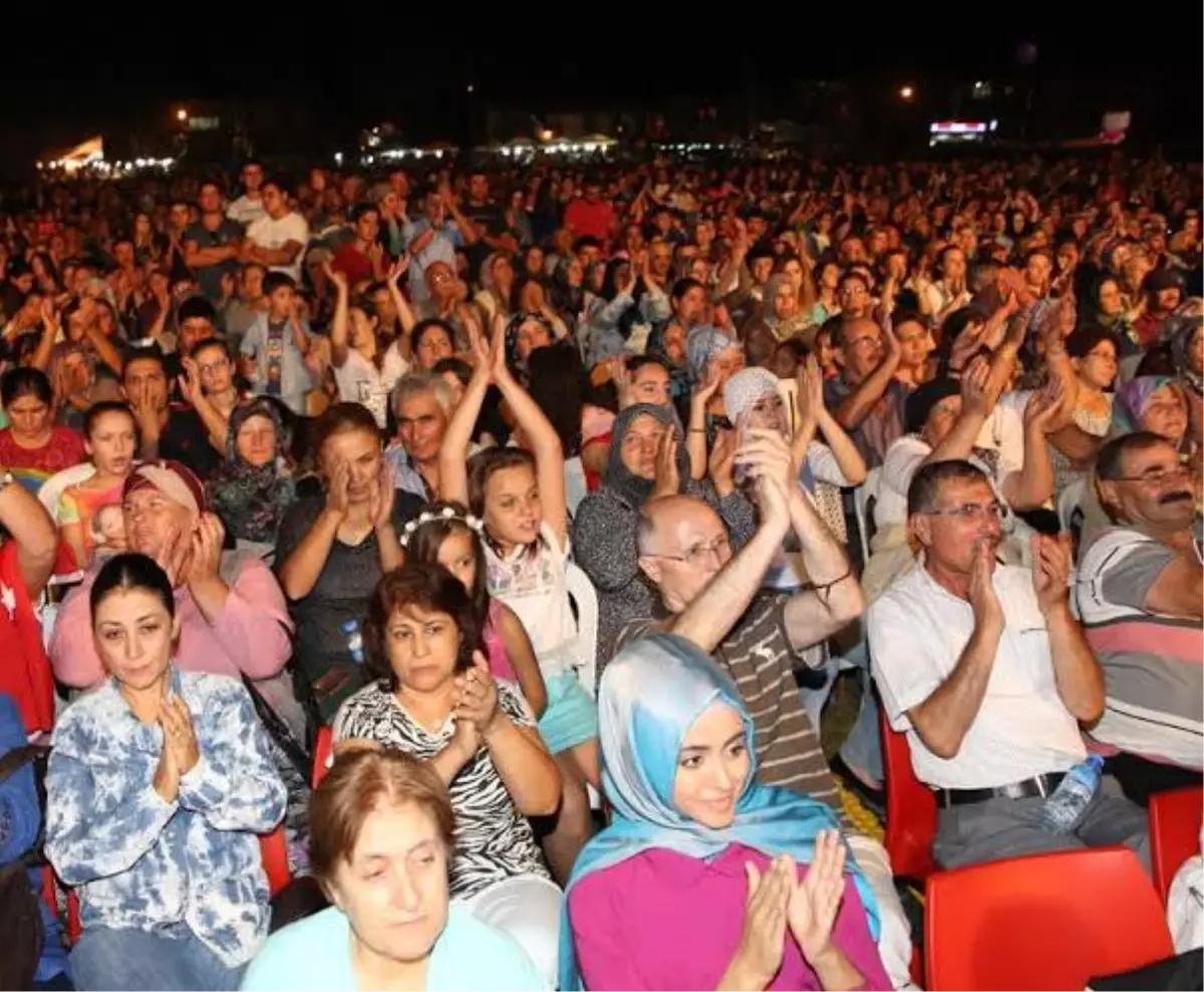 Coşku Hizmet Sözü ile Katlandı