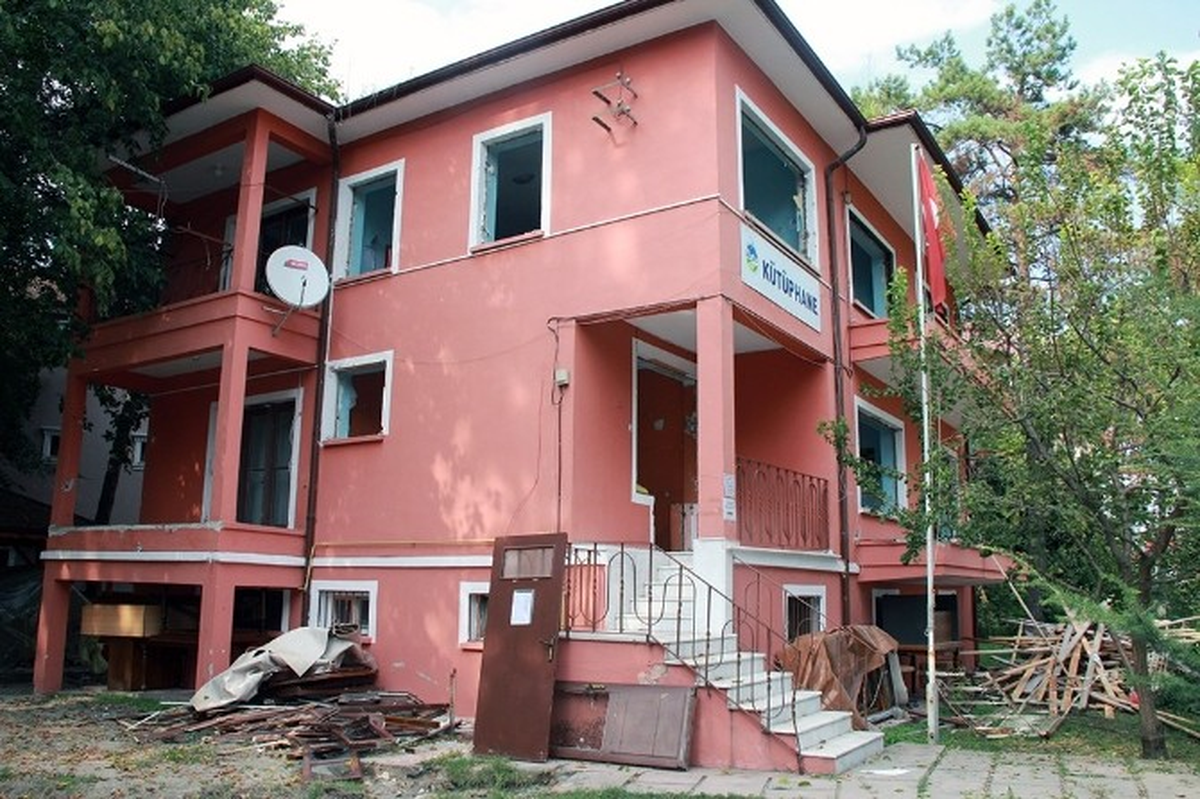 İl Özel İdaresi Kütüphanesi\'nde Yenileme Çalışmaları Başladı