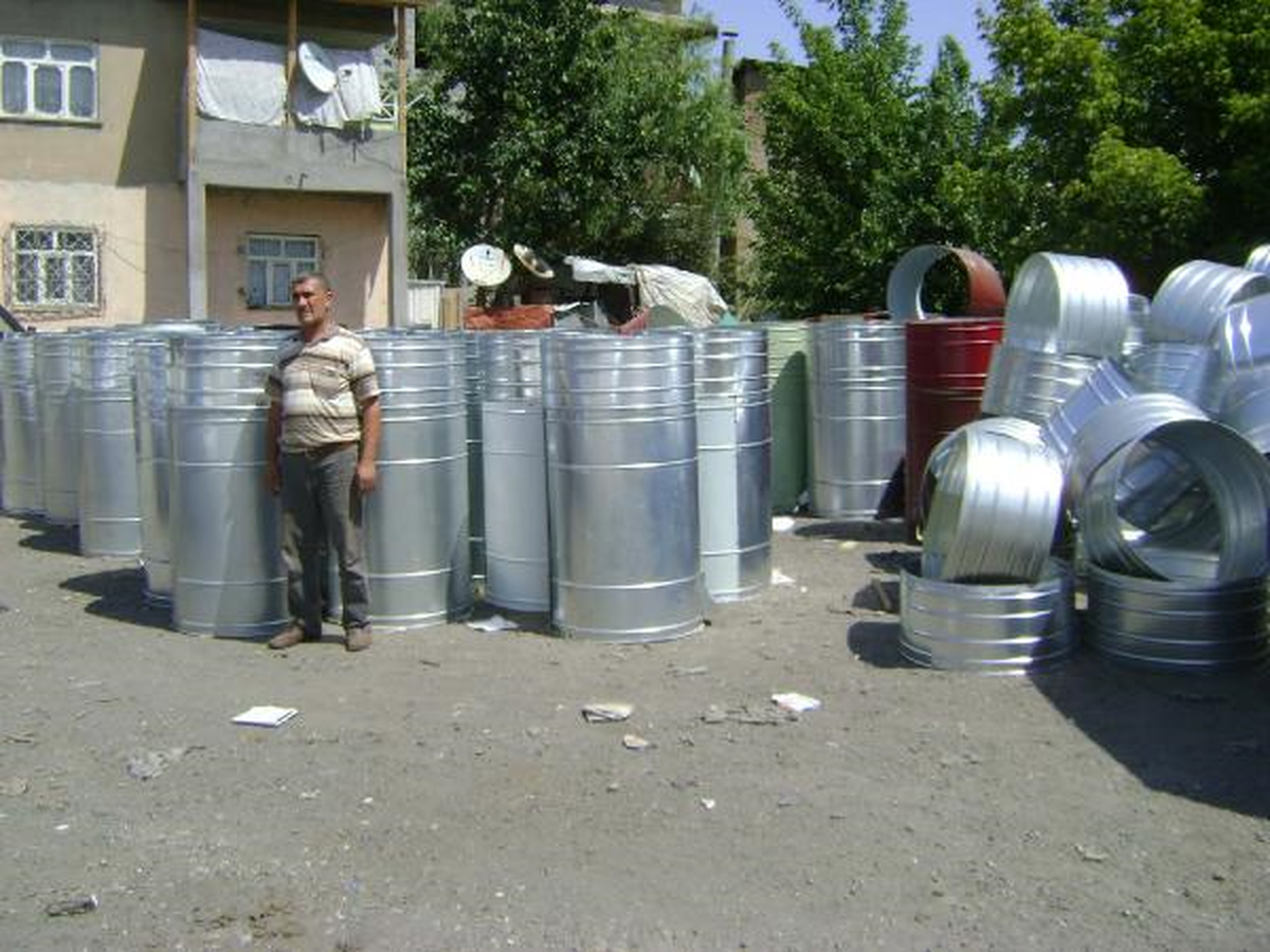 Muş\'ta Kış İçin Sacdan Küçük Silolar