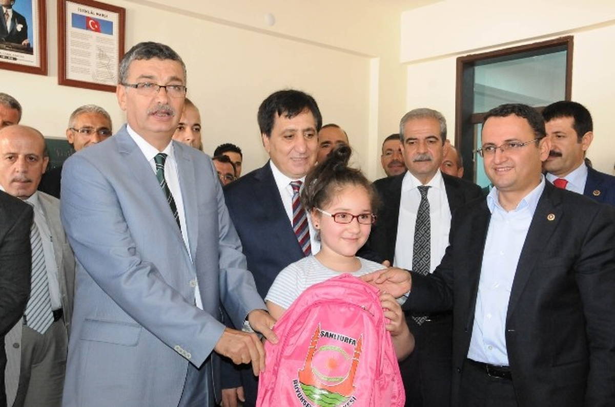 Şanlıurfa\'daki Eğitim Yatırımları Toplu Törenle Hizmete Açıldı