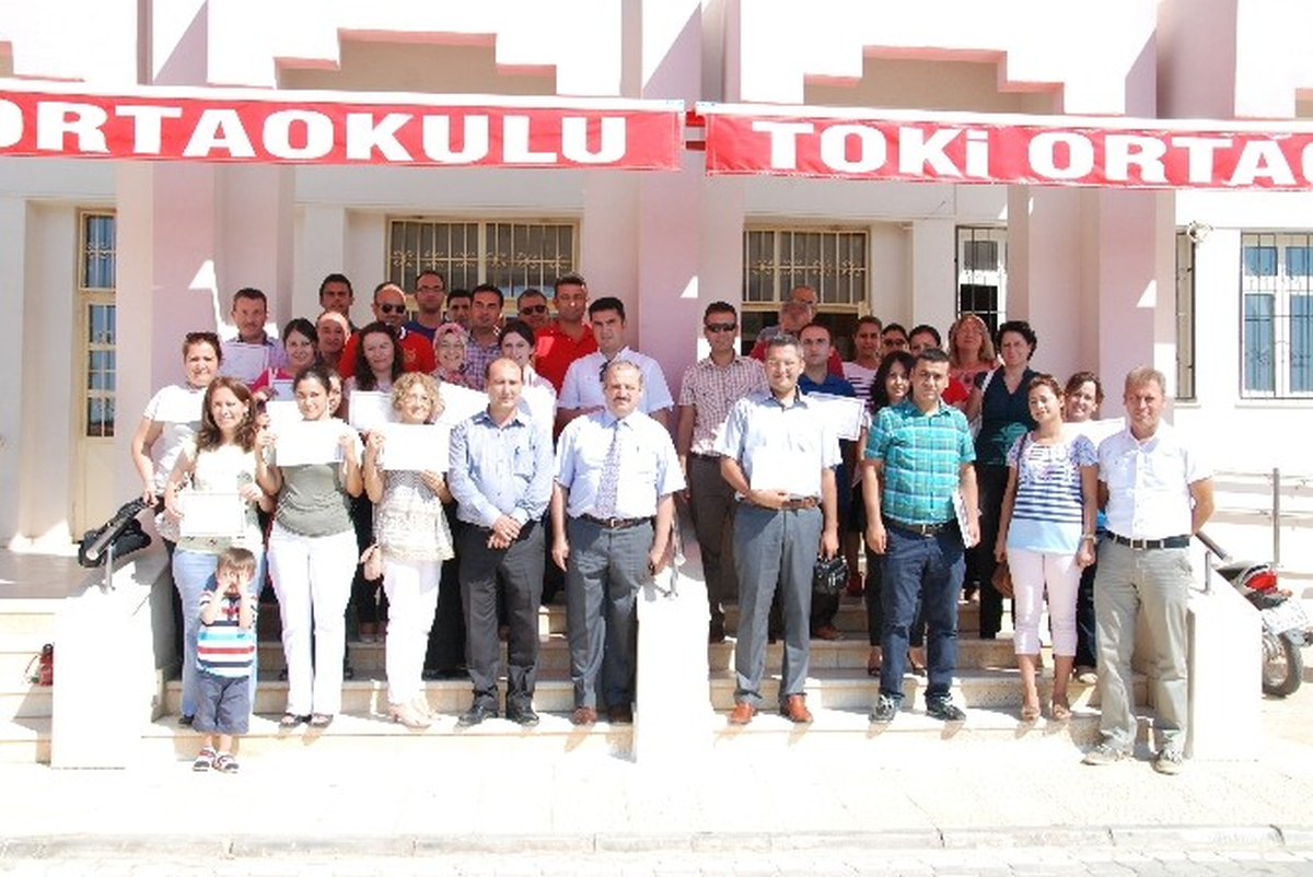 Silifke\'de İtec Kurslarına Katılan 46 Öğretmene Sertifika
