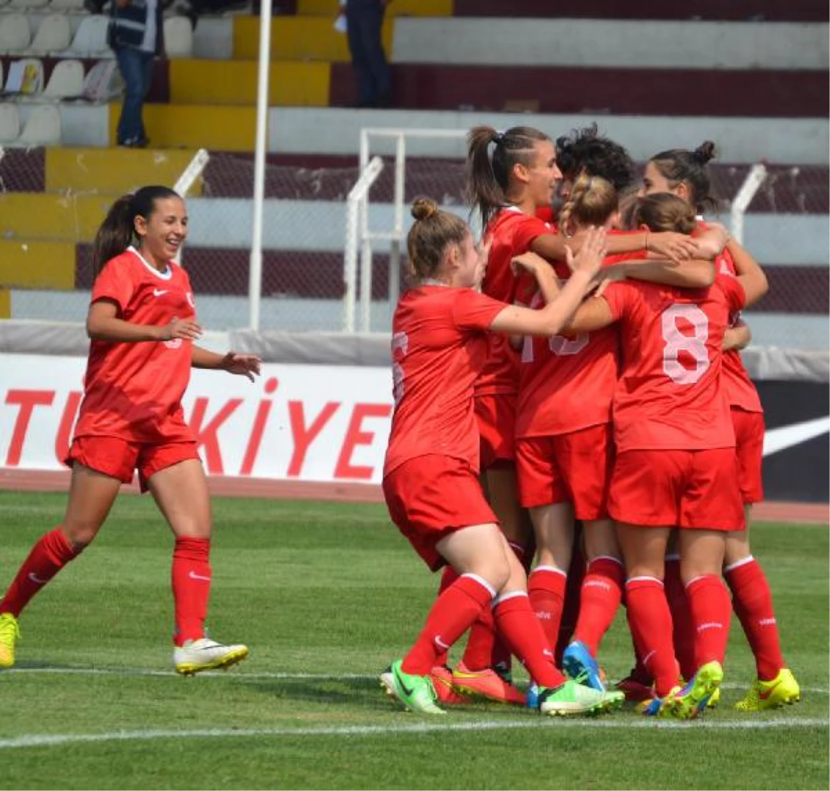 Türkiye-Galler: 1-1 (U-19 Kadınlar Grup Elemeleri)