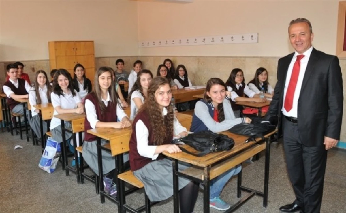 Afyonkarahisar\'da 2014-2015 Eğitim-Öğretim Yılı Başladı