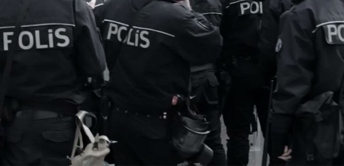 Bankadaki Tatbikat Polisi Alarma Geçirdi