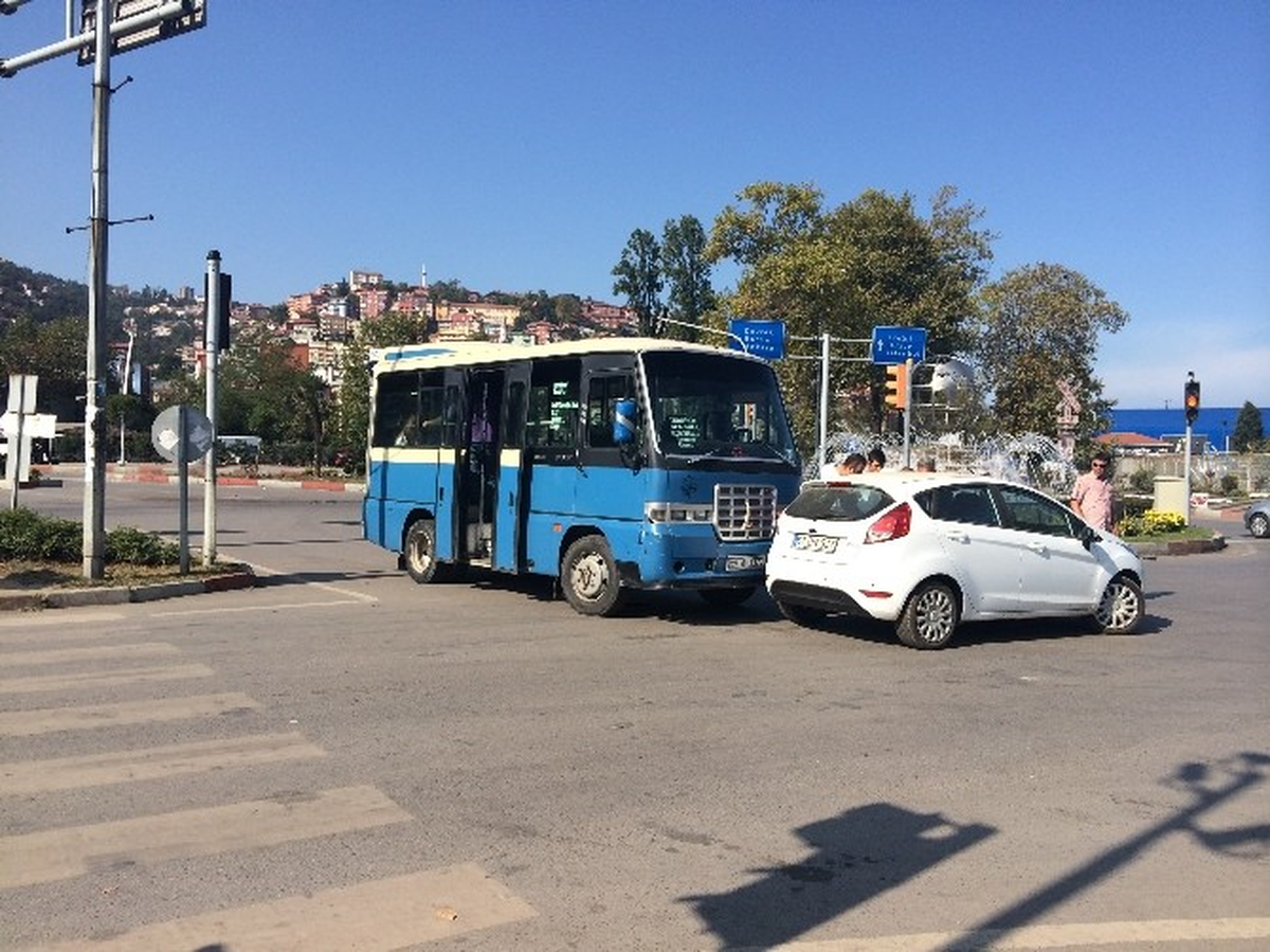 Çalışmayan Trafik Lambaları Kazaya Neden Oldu