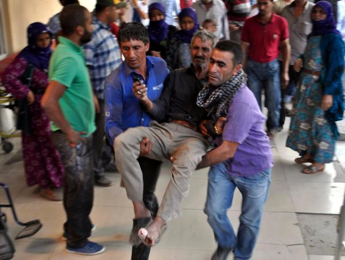 Ceylanpınar\'da İşçi Taşıyan Midibüs Devrildi: 10 Yaralı