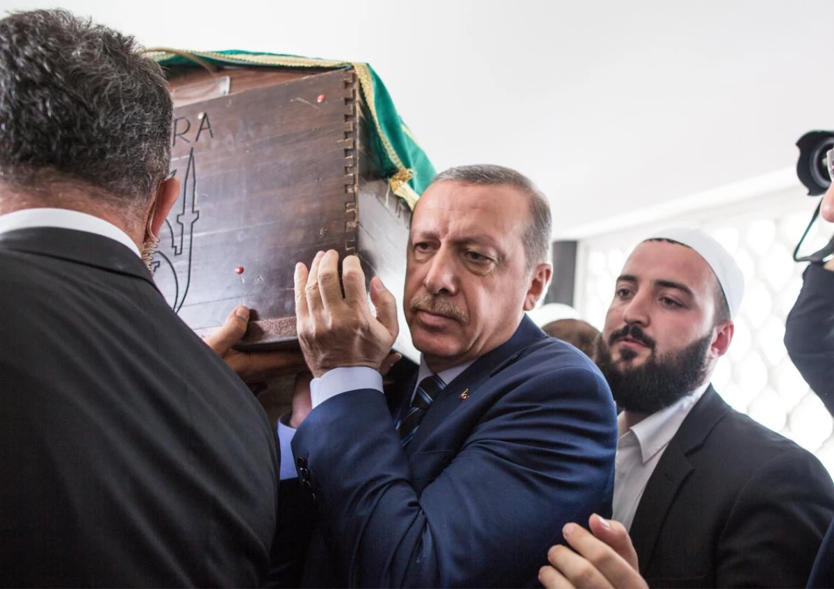 Cumhurbaşkanı Erdoğan, Hacı Gedikli\'nin Cenazesine Katıldı