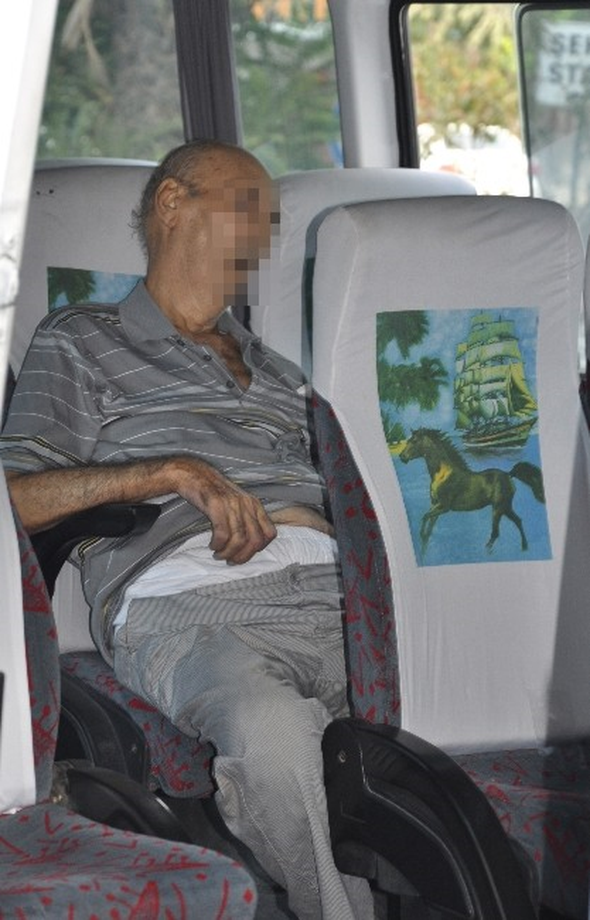 Emekli Polis Yolcu Otobüsünde Hayatını Kaybetti