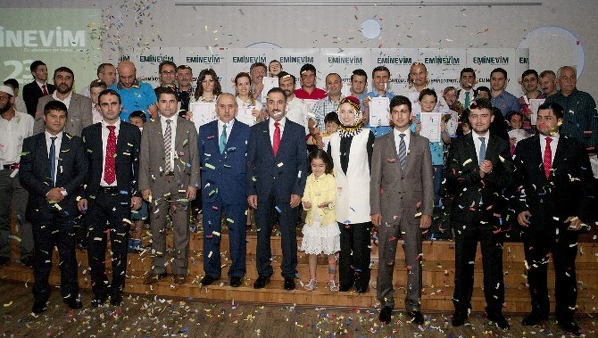 Eminevim Trabzon\'da Tapuları Teslim Etti