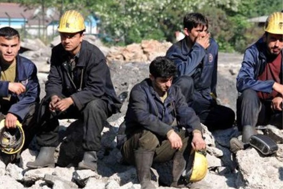 Gediz\'de 700 Madencinin İşten Çıkarılması