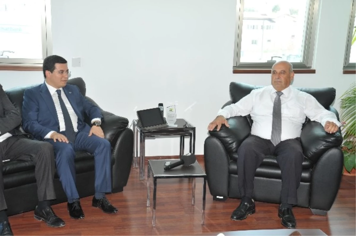 Kıbrıs Türk Belediyeler Birliği Başkanı Benli, Kepez Belediye Başkanı Tütüncü\'yü Kabul Etti