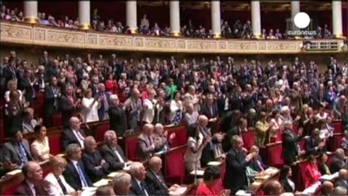 Meclisin Onayını Alan "Valls Iı" Hükümeti Mutlak Çoğunluğu Kaybetti