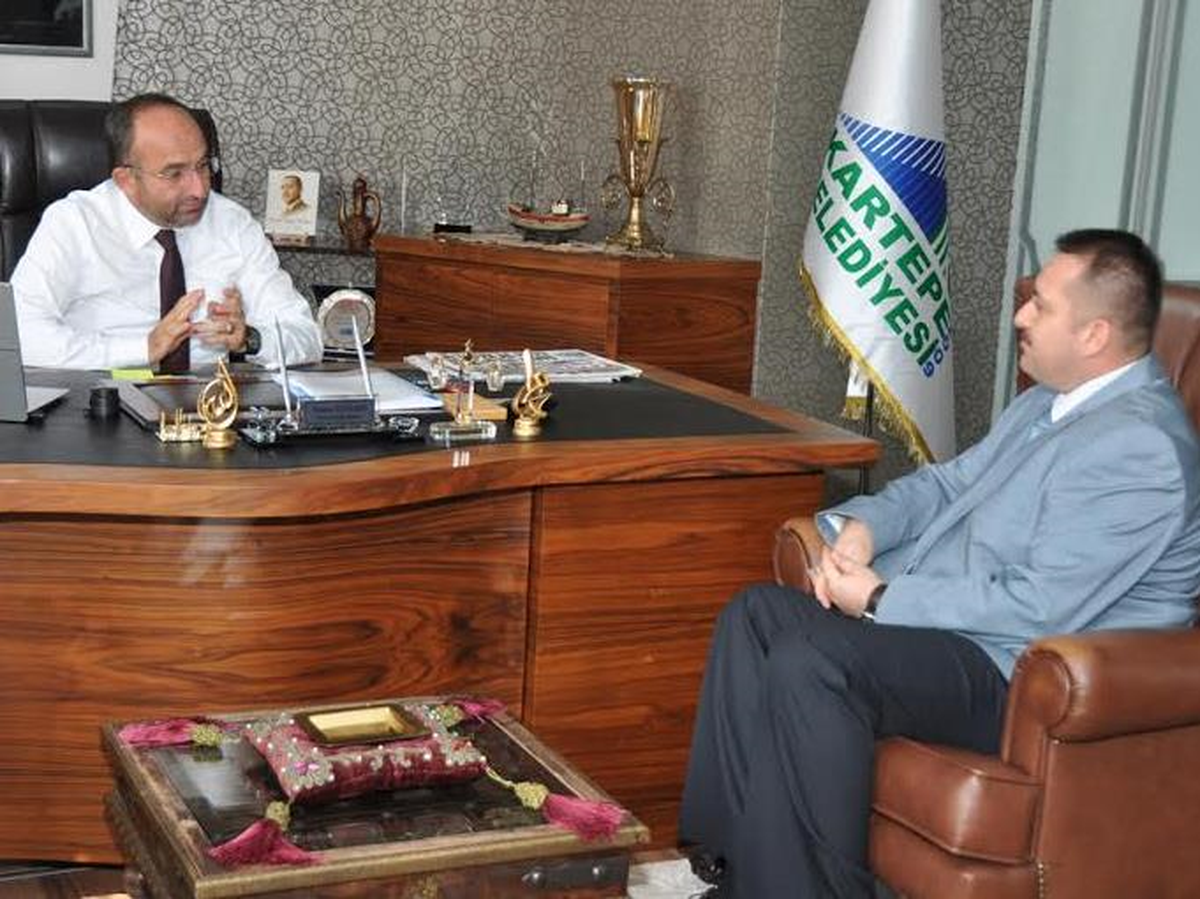 Prof. Dr. Karacan\'dan, Başkan Üzülmez\'e Ziyaret