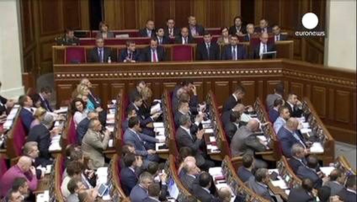 Schultz: Ukrayna ile Varılan Anlaşma Demokrasinin Şanıdır